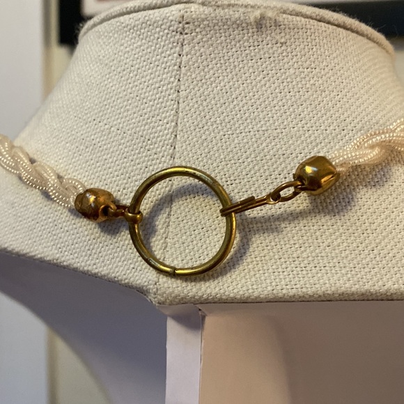 Fascinating unique twisted bead coil necklace - Picture 4 of 5